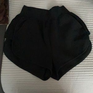 Gymshark legacy shorts (2)